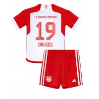 Maglie da calcio Bayern Munich Alphonso Davies #19 Prima Maglia Bambino 2023-24 Manica Corta (+ Pantaloni corti)